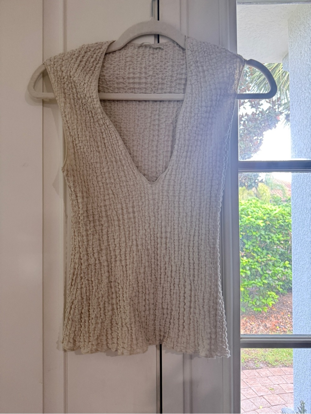 Zara Cream V-Neck Textured Knit Tank